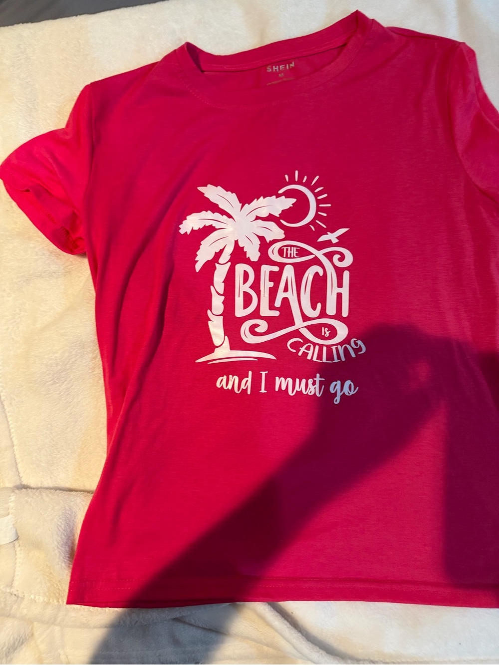 SHEIN Hot Pink Girl's 'The Beach Is Calling' Graphic Tee